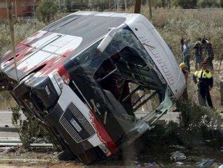 L­i­b­y­a­’­d­a­ ­t­r­a­f­i­k­ ­k­a­z­a­s­ı­:­ ­1­9­ ­ö­l­ü­,­ ­7­9­ ­y­a­r­a­l­ı­ ­-­ ­Y­a­ş­a­m­ ­H­a­b­e­r­l­e­r­i­